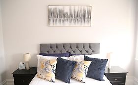 Star London Warwick Mansions 4-Bed Retreat
